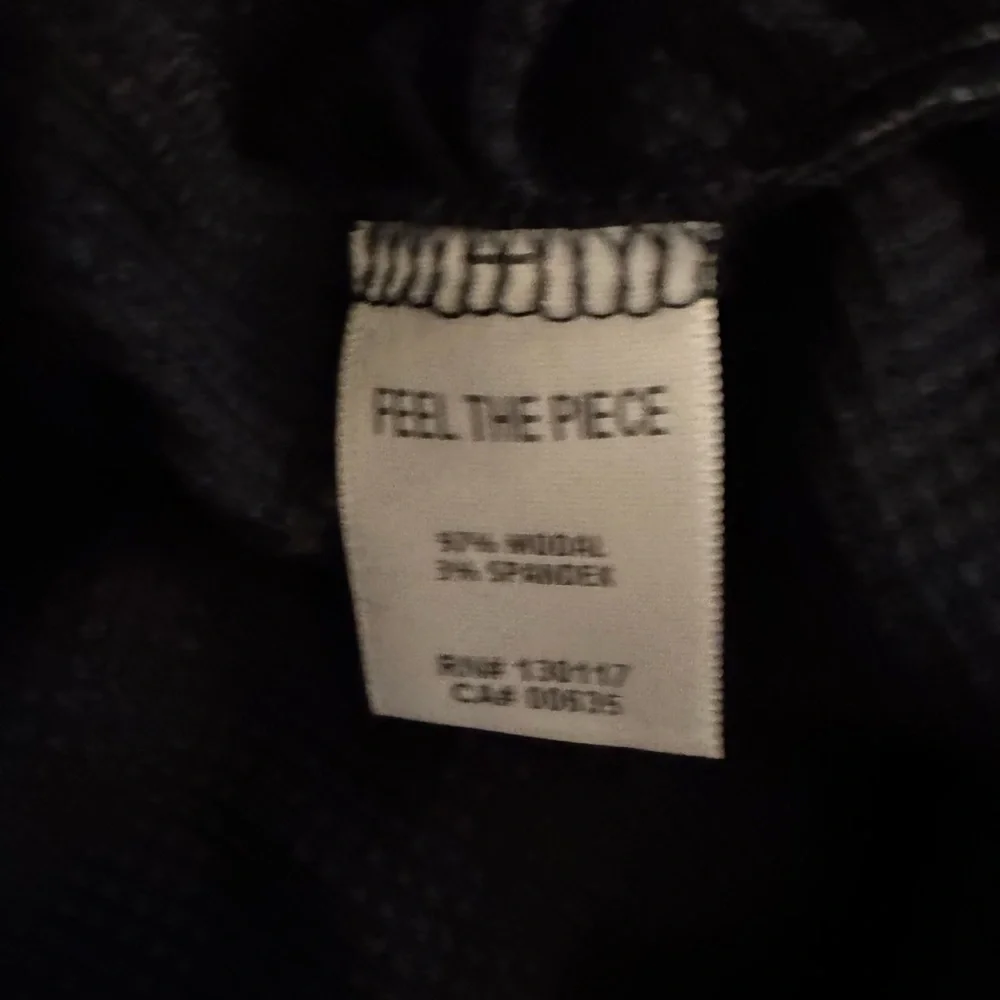 Feel The Piece Black Long Sleeve V-Neck Top NWOT - Picture 8 of 8